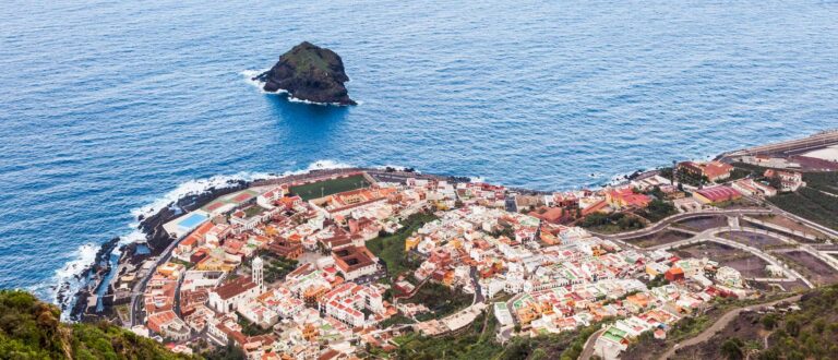 Vista de Garachico Tenerife Espana 2012 12 13 DD 05 768x330